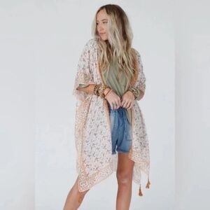 NWOT Floral Kimono Cardigan